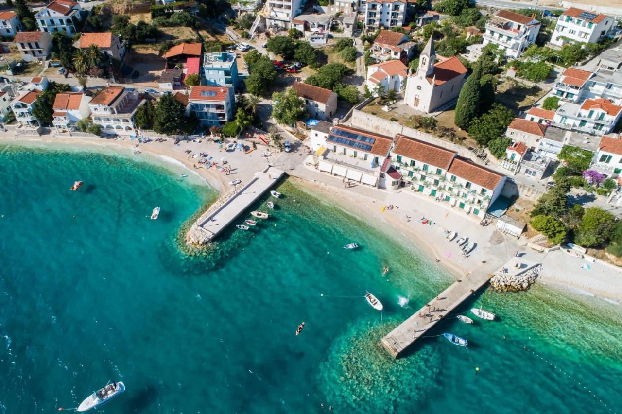 Hotel Riva Brist Esterno foto