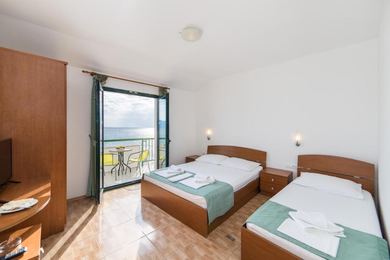 Hotel Riva Brist Esterno foto