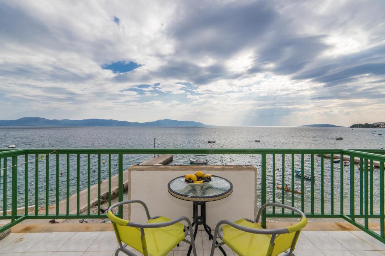 Hotel Riva Brist Esterno foto